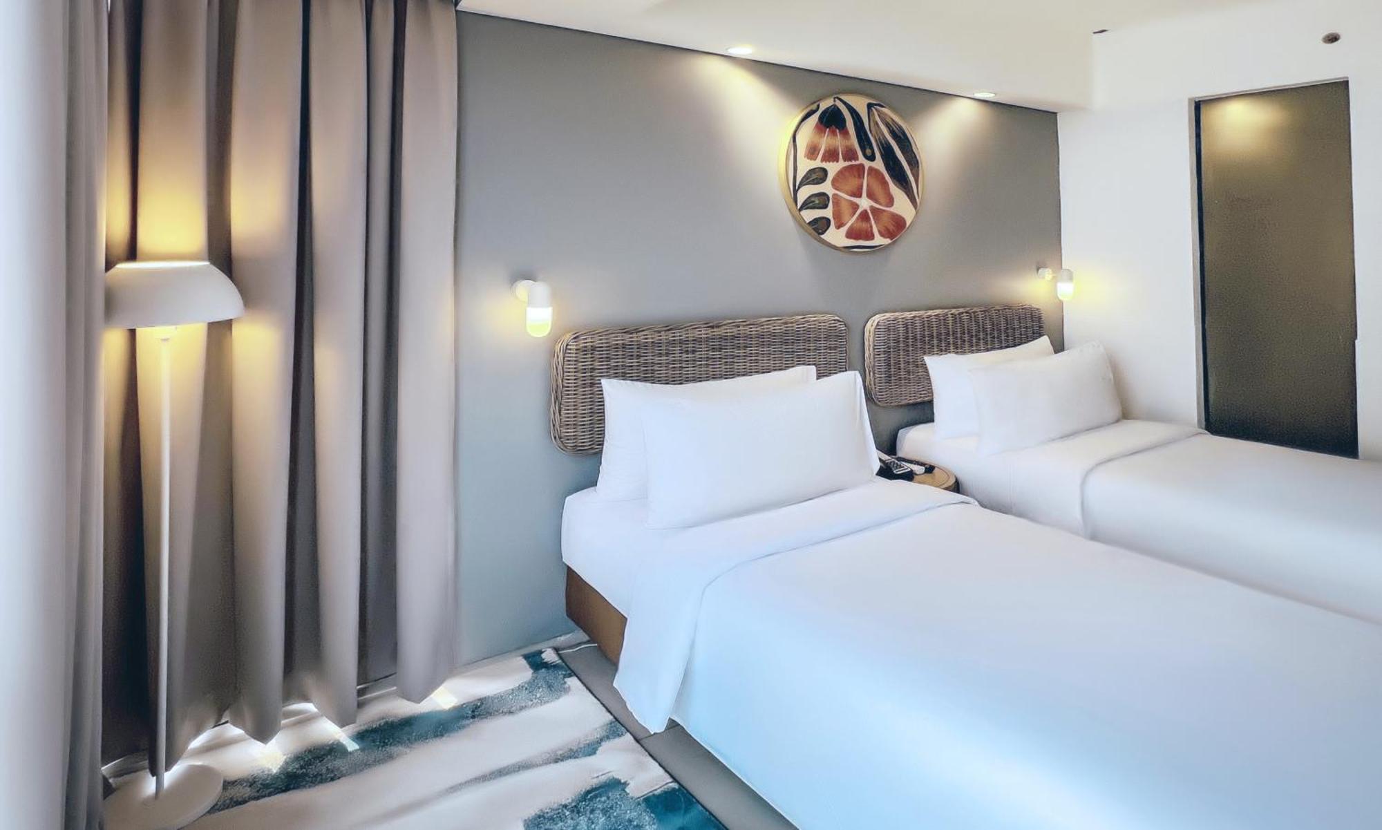 Neo Hotel Puri Indah Giacarta Esterno foto
